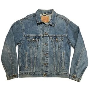 Vintage Levis Denim Trucker Jacket Size Medium